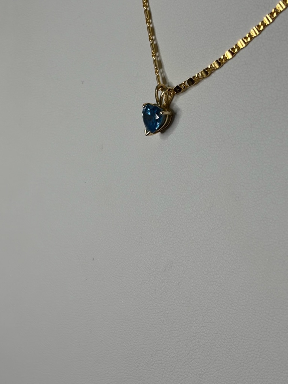 14k blue/green Tourmaline necklace. - Picture 3 of 3